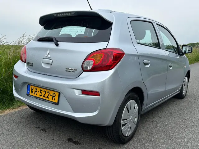 Mitsubishi Space Star 1.0 Cool+ 2016 Benzine 3