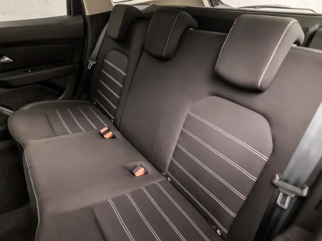 Dacia Duster 1.2 TCe Prestige Sport 2018 Benzine 16