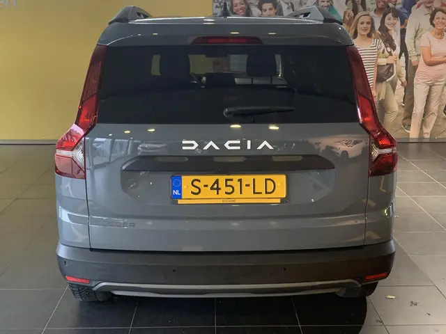 Dacia Jogger 1.0 TCe 110 Expression 7p. 2023 Benzine 15