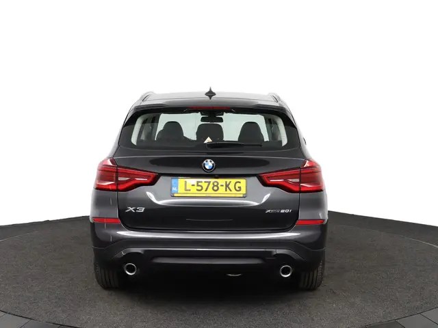 BMW X3 xDrive20i Business Edition Plus 2021 Benzine 56