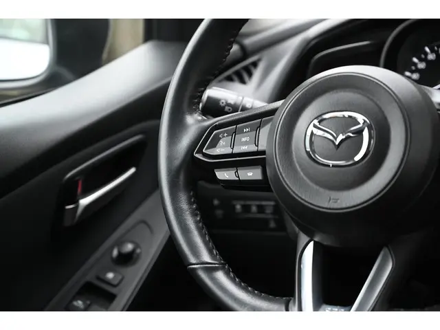 Mazda 2 Skyactiv-G 90 5MT Dynamic+ 2018 Benzine 16