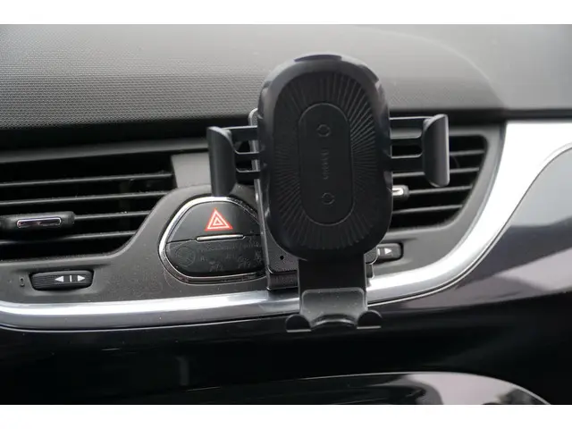 Opel Corsa 1.6 Turbo OPC MAXTON DESIGN 2015 Benzine 21