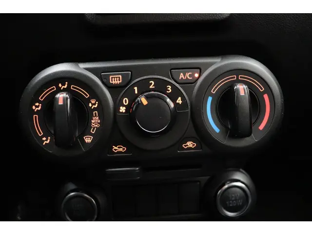 Suzuki Ignis 1.2 Smart Hybrid Comfort 2023 Benzine 17