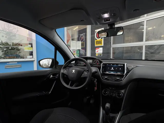 Peugeot 208 1.2 RIJKLAAR! Nieuwe Distributie 2019 Benzine 36