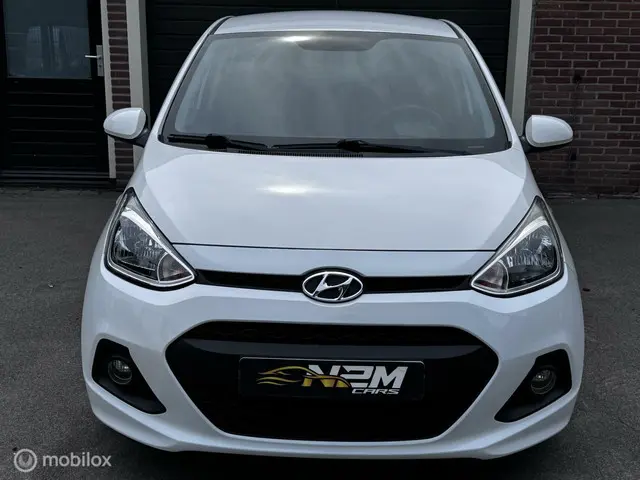 Hyundai i10 1.0i i-Motion Premium |NAP 2016 Benzine 8