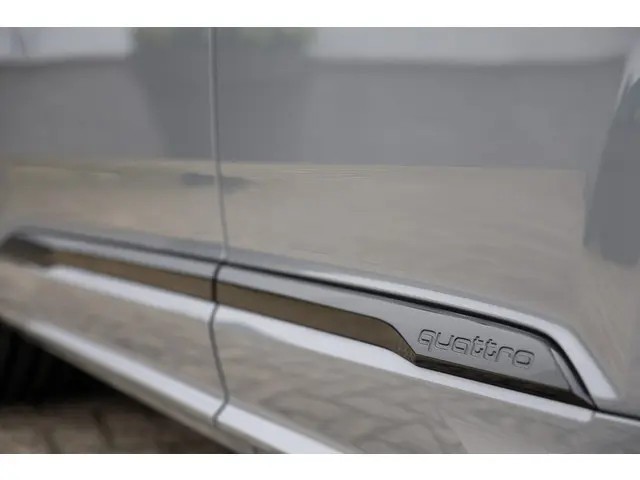 Audi Q7 55 TFSI e quattro S-Line 2022 Hybride Benzine 33