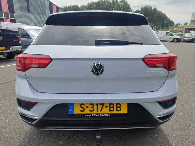 Volkswagen T-Roc 1.5 TSI Style Business 2021 Benzine 4
