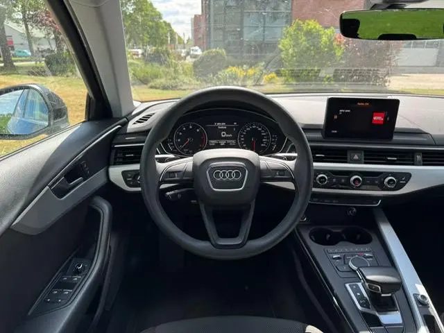 Audi A4 Avant 1.4 TFSI automaat 2018 Benzine 6