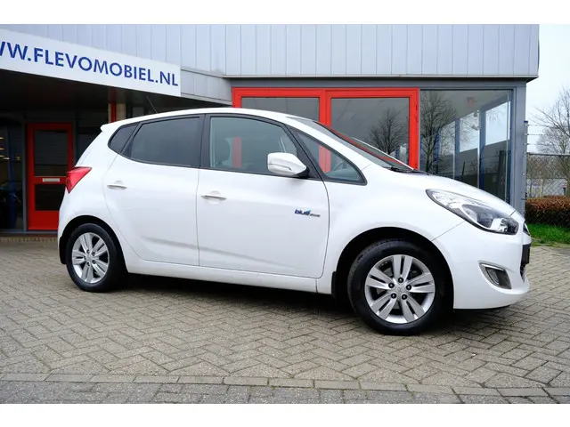Hyundai ix20 1.4i Go! Navi|Cam|LMV 2015 Benzine 4