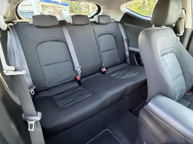 Kia pro_cee'd 1.4 CVVT 2013 Benzine 21