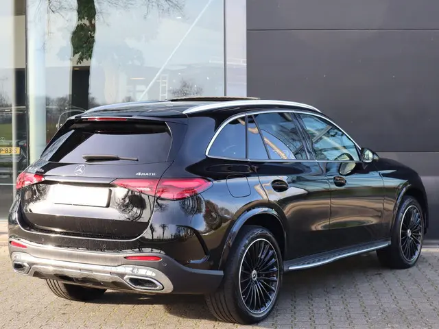 Mercedes-Benz GLC 2