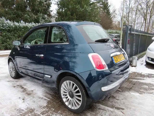 Fiat 500 0.9 TwinAir Turbo Lounge 2015 Benzine 2
