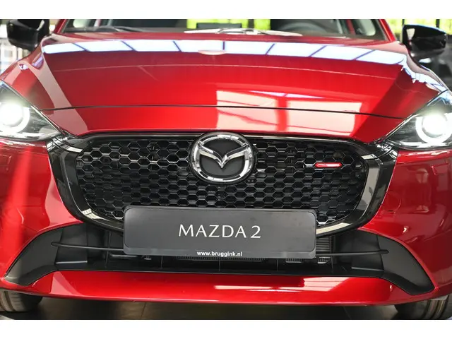 Mazda 2 e-SkyActiv-G 90 6MT Homura 2024 Hybride Benzine 7