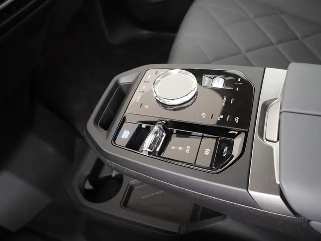 BMW iX xDrive45 101 kWh 2026 Elektrisch 14