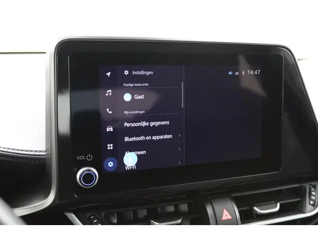 Toyota C-HR 1.8 Hybrid Dynamic 2023 Hybride Benzine 46