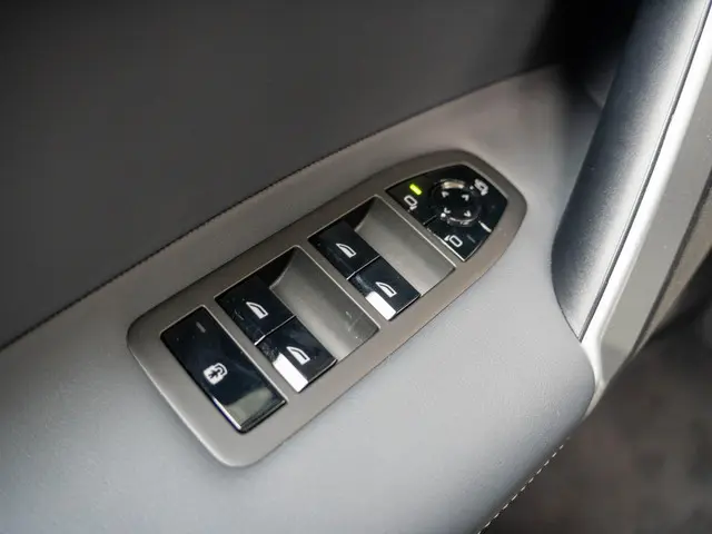 BMW iX xDrive45 2026 Elektrisch 40