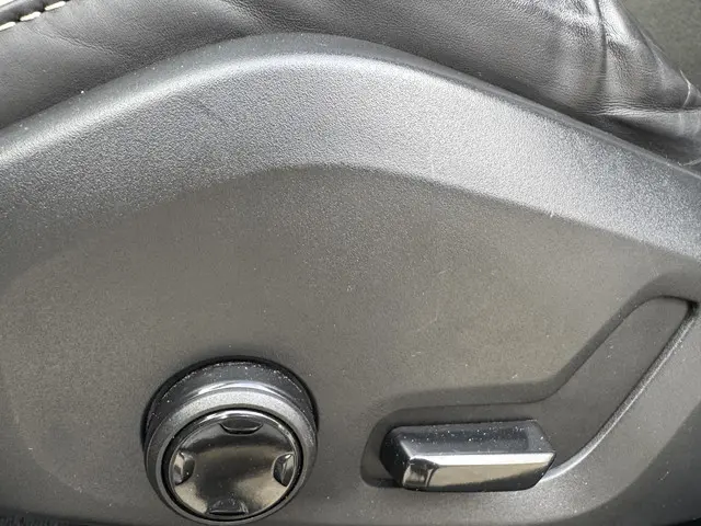 Volvo XC60 2.0 T6 AWD Inscription R-Design 2018 Benzine 22