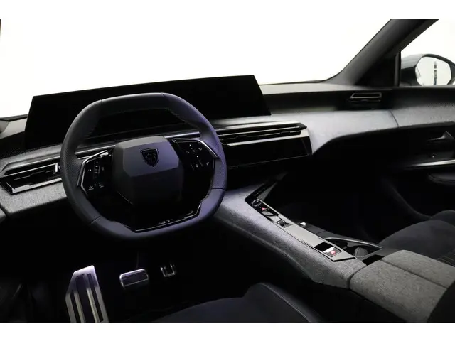 Peugeot 3008 1.2 Hybrid 136 GT 2024 Hybride Benzine 19