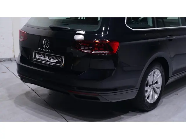 Volkswagen Passat Variant 1.5 TSI Business 2022 Benzine 13