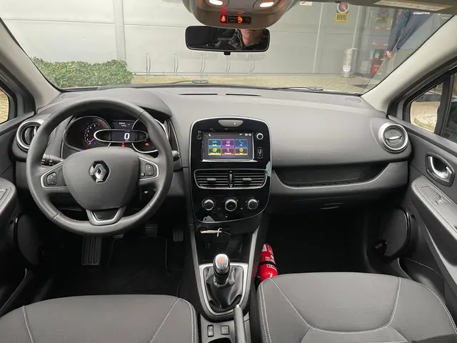 Renault Clio 0.9 TCe Limited 2018 Benzine 21