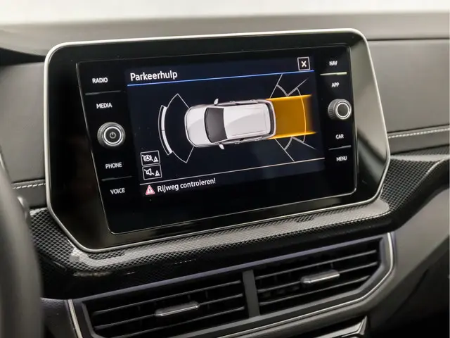 Volkswagen T-Cross 1.5 TSI R-Line 2025 Benzine 33