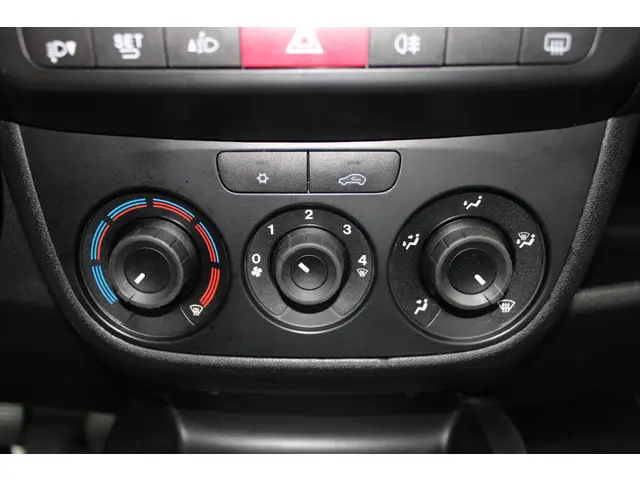 Opel Combo 1.4 L1H1 ecoFLEX 2015 Benzine 24