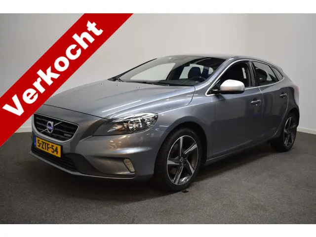 Volvo V40 T3 150pk R-Design 2015 Benzine