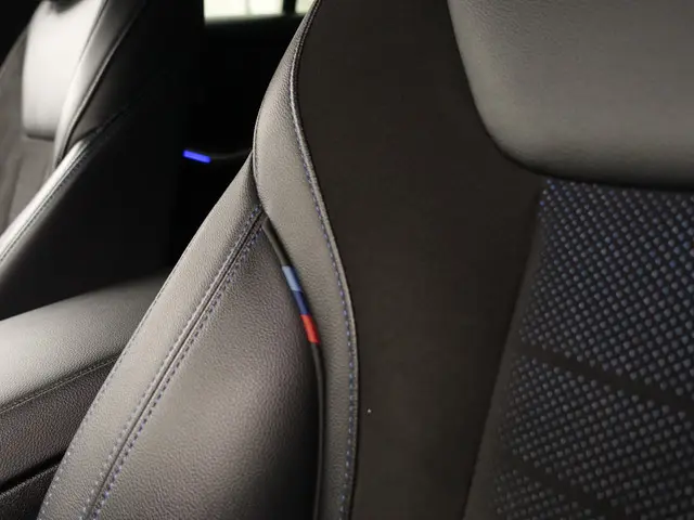 BMW 3 Serie 320i xDrive M Sport Edition- 2019 Benzine 23