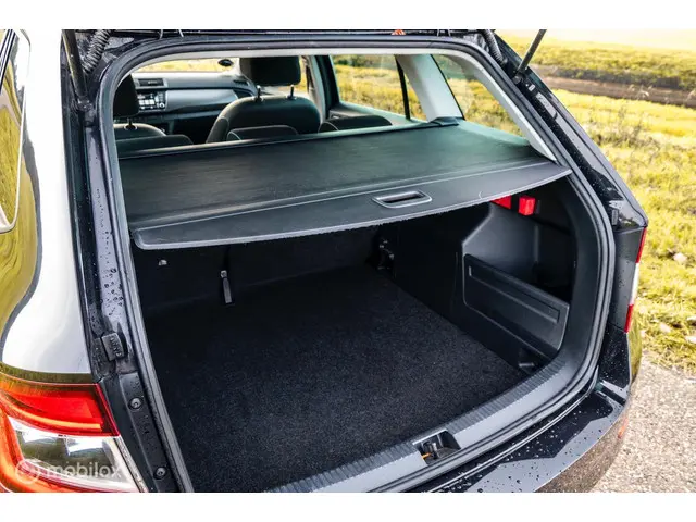 Škoda Fabia Combi 1.0 TSI Style, Volle auto, 2019 Benzine 19