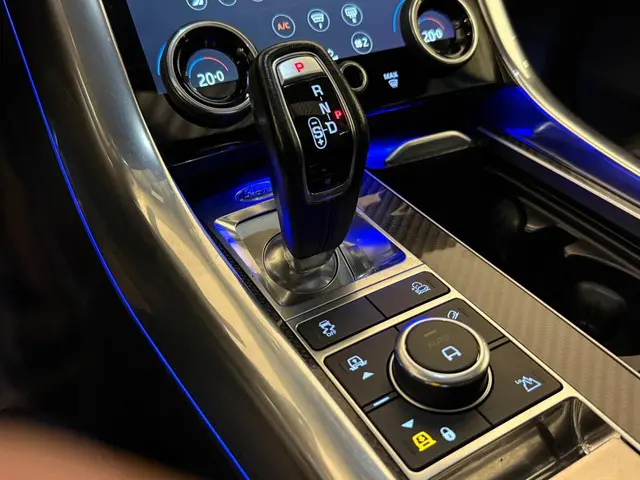 Land Rover Range Rover Sport 5.0 V8 SC SVR 2018 Benzine 25