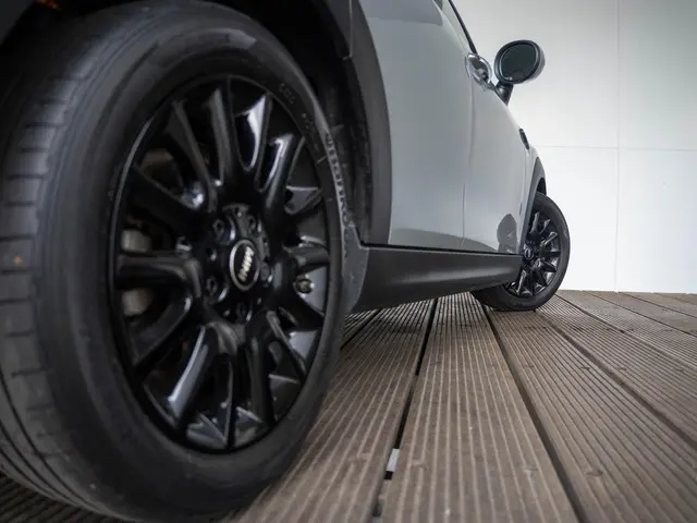 MINI 5-Deurs One 2022 Benzine 20