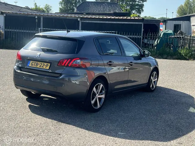 Peugeot 308 1.5 BlueHDi Blue Lease Premium 2019 Diesel 6
