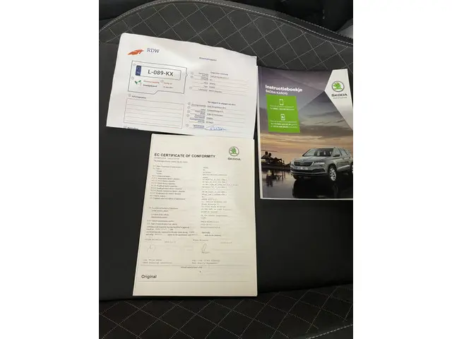 Škoda Karoq 1.5 TSI ACT Business Edition 2021 Benzine 34