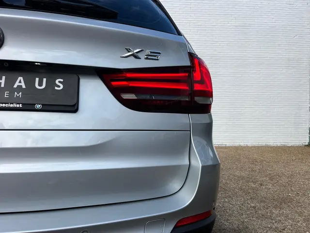 BMW X5 XDrive35i High Executive 2014 Benzine 9