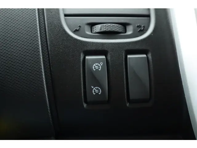 Renault Trafic 2.0 dCi 120pk L2H1 Business 2021 Diesel 16