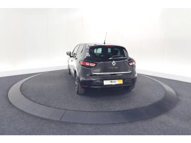 Renault Clio TCe 90 Intens 2017 Benzine 12