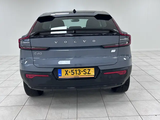 Volvo C40 Recharge Plus 69 kWh 2024 Elektrisch 18