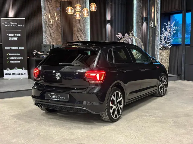 Volkswagen Polo 2
