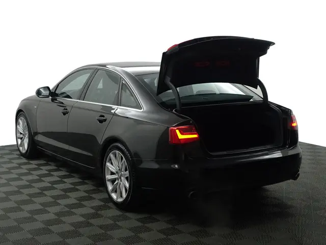 Audi A6 Limousine 2.0 TFSI S Line Aut- 2015 Benzine 37