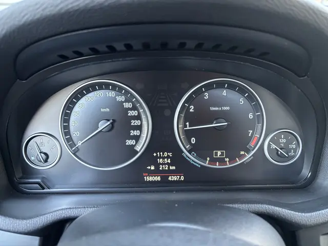 BMW X3 xDrive20i High Executive 2012 Benzine 9