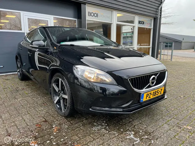 Volvo V40 2.0 D2 Nordic+ 2017 Diesel 6