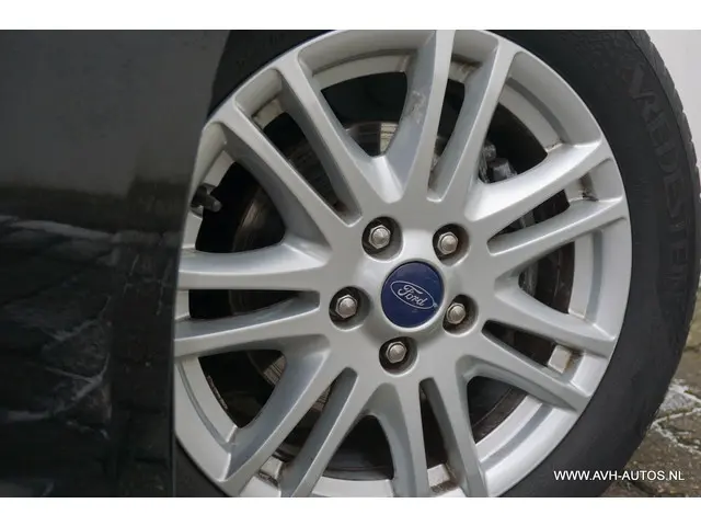 Ford C-MAX 1.0 Titanium 2014 Benzine 10