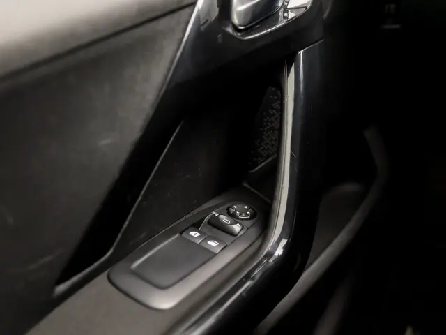 Peugeot 208 1.2 VTi Sport 2013 Benzine 20