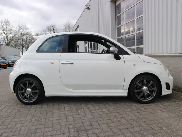 Abarth 500 1.4 T-Jet Custom 2015 Benzine 8