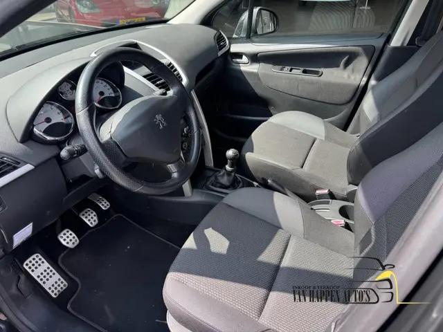 Peugeot 207 SW 1.4 VTi Active / apk 5-2026 2013 Benzine 8