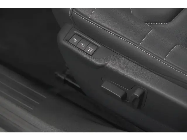 Citroën C4 Puretech 130 EAT8 Shine 2021 Benzine 28