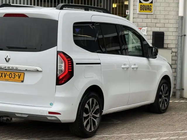 Renault Kangoo 1.3 TCe Techno 2023 Benzine 14