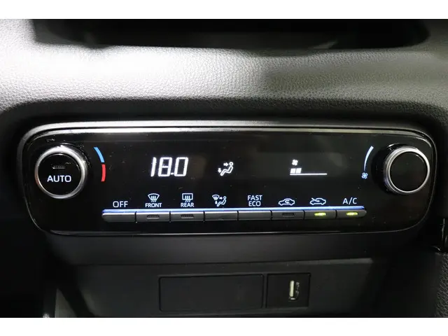 Toyota Yaris 1.5 Hybrid Active, 2021 Hybride Benzine 29