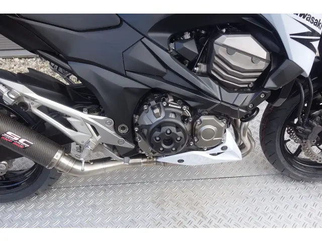 Kawasaki Z800 E 2013 Benzine 9