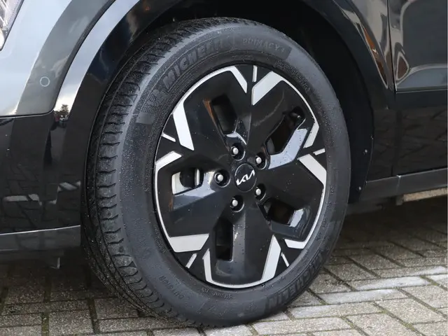Kia Niro EV ExecutiveLine 64.8 kWh 2022 Elektrisch 12